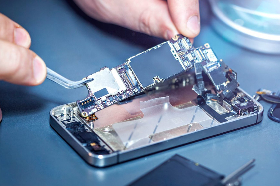 صيانة الهاتف النقال